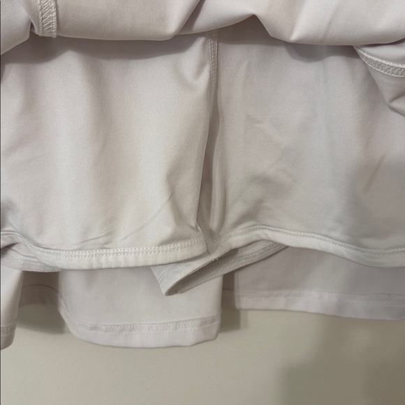 Tommy Bahama White Tennis Skirt with Green Stripe - Picture 4 of 6